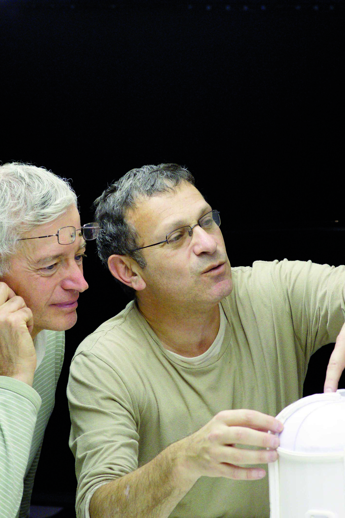 Caurier_Leiser Patrice Caurier ( à gauche lunettes sur le front) et Moshe Leiser DR